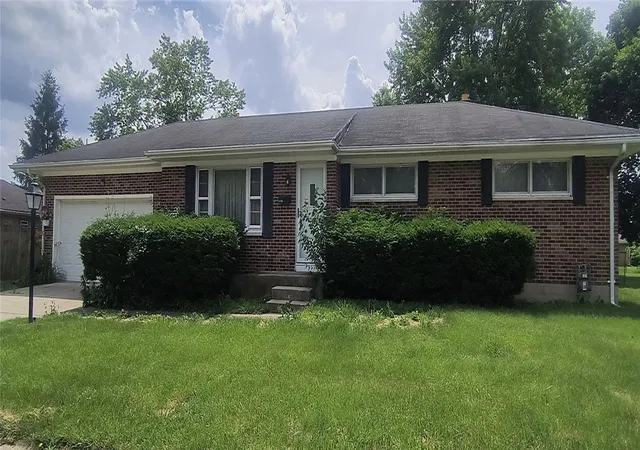 Photo 2 of Sale Pending at 4709 Chippendale Dr, Springfield, OH 45503 | MLS# 962371 | Listing updated on 2026-07-16