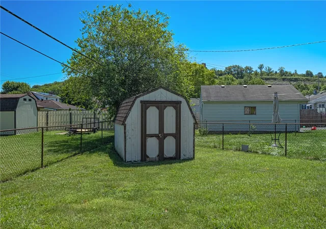 19th image of 618 Old Main St, Miamisburg, OH 45342 | MLS# 962535