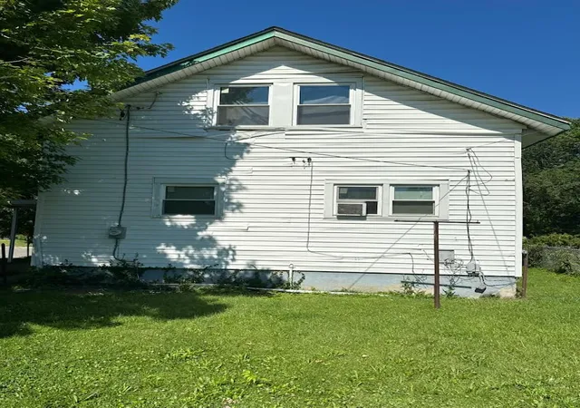 Photo 4 of Single family home for sale at 900 Crestmore Ave, Dayton, OH 45402 | MLS# 962537 | Listing updated on 2026-06-29