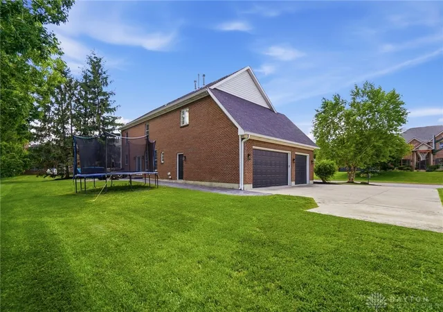 66th image of 654 Beechwood Dr, Tipp City, OH 45371 | MLS# 962514
