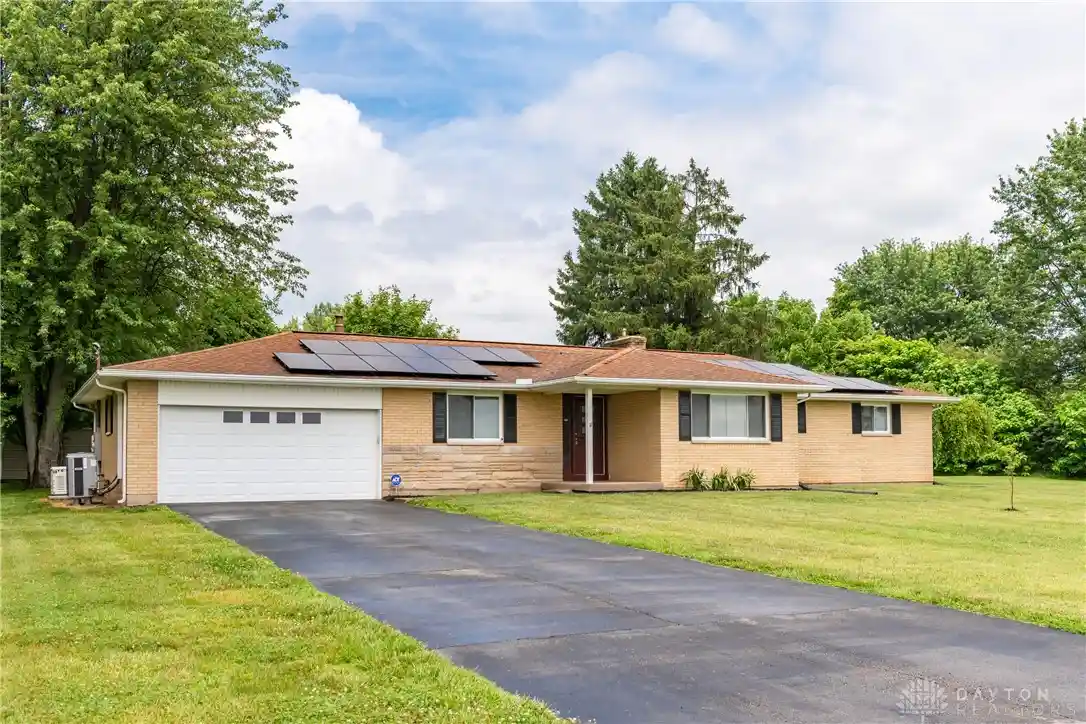 Photo 1 of Single family home for sale at 2676 Waynesville Jamestown Rd, Xenia, OH 45385 | MLS# 962456 | Listing updated on 2026-10-16