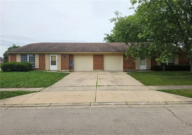 Homes for sale in Englewood, OH | 4312 Sarah Dr, Englewood, OH 45322 | MLS# 962596