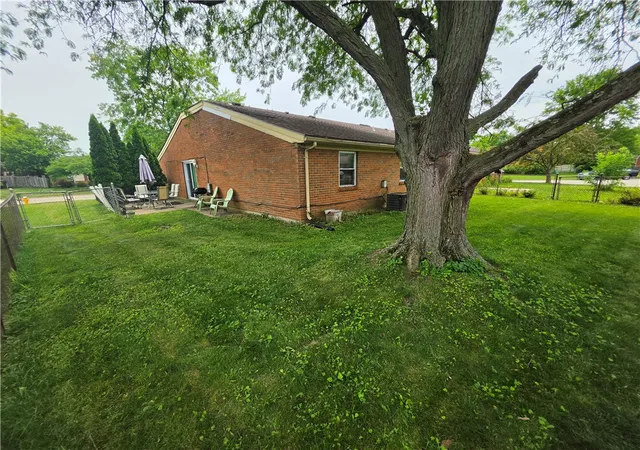 Homes for sale in Englewood, OH | 4312 Sarah Dr, Englewood, OH 45322 | MLS# 962596