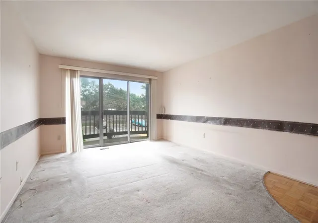 Homes for sale in Kettering, OH | 5611 E Coach #D, Kettering, OH 45440 | MLS# 962438
