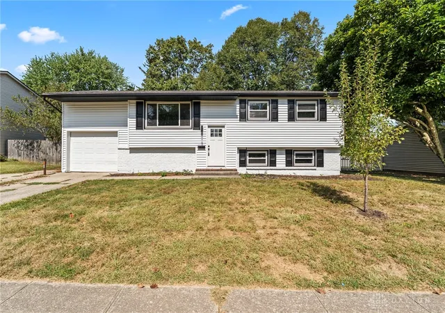 1st image of 1015 Van Arden Dr, Vandalia, OH 45377 | MLS# 962510