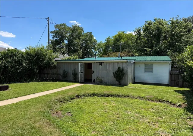 Homes for sale in Piqua, OH | 104 2nd St, Piqua, OH 45356 | MLS# 962676