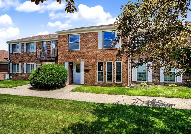 Photo 2 of Condo for sale at 3204 Roanoke Ct, Fairborn, OH 45324 | MLS# 962681 | Listing updated on 2026-09-01