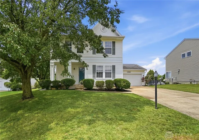 2nd image of 10109 S Cliff Swallow Ct, Miamisburg, OH 45342 | MLS# 962761