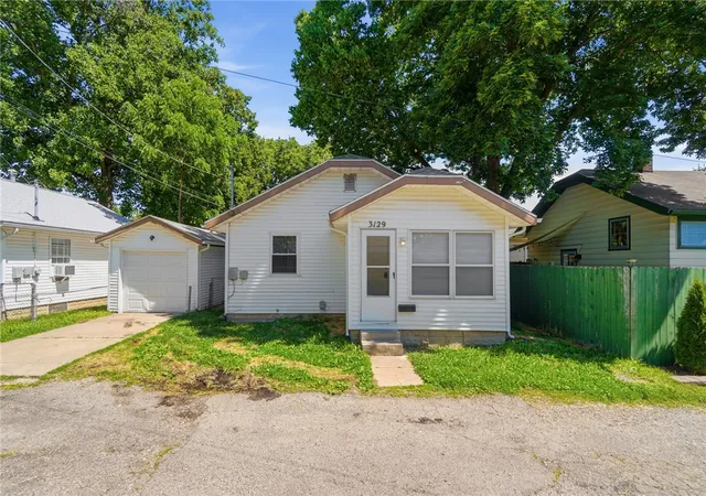 Homes for sale in Dayton, OH | 3129 Cottage Ter, Dayton, OH 45420 | MLS# 962748