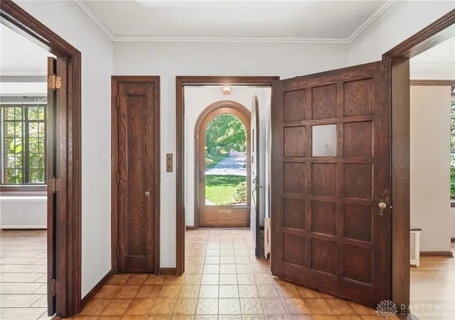 Homes for sale in Oakwood, OH | 133 W Hadley Rd, Oakwood, OH 45419 | MLS# 962466