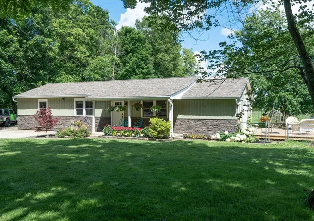 Homes for sale in Xenia, OH | 242 N Bickett Rd, Xenia, OH 45385 | MLS# 960897