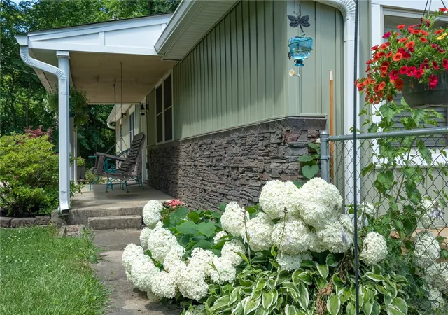 Homes for sale in Xenia, OH | 242 N Bickett Rd, Xenia, OH 45385 | MLS# 960897