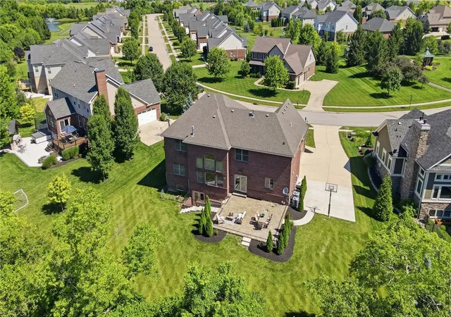 3rd image of 10540 Wallingsford Cir, Washington Twp, OH 45458 | MLS# 962692