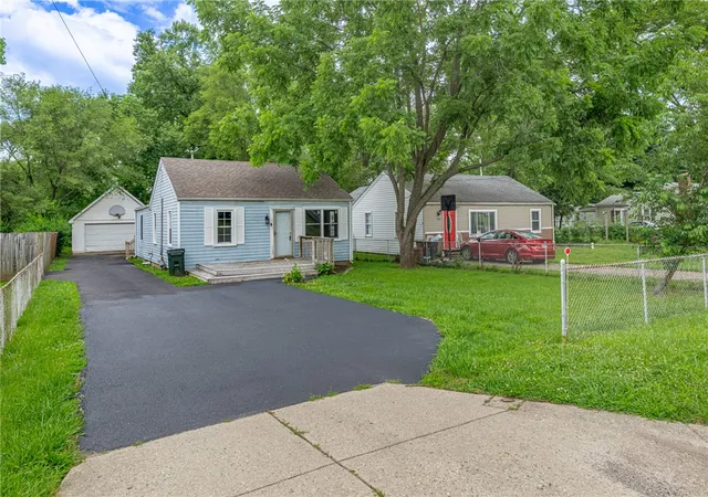 2nd image of 4015 Vannest Ave, Middletown, OH 45042 | MLS# 962567