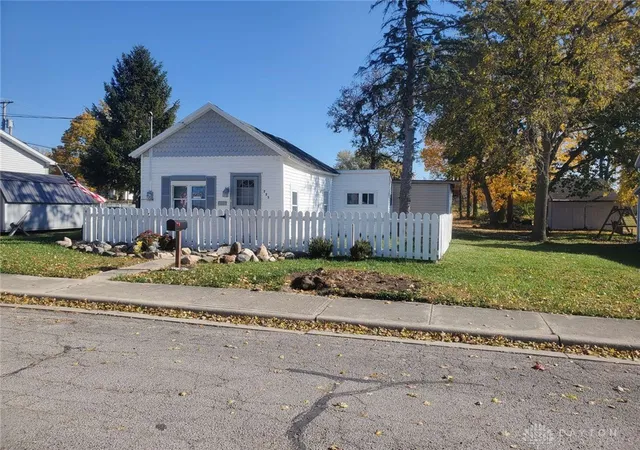 Homes for sale in Union City, OH | 223 S Market St, Union City, OH 45390 | MLS# 960024