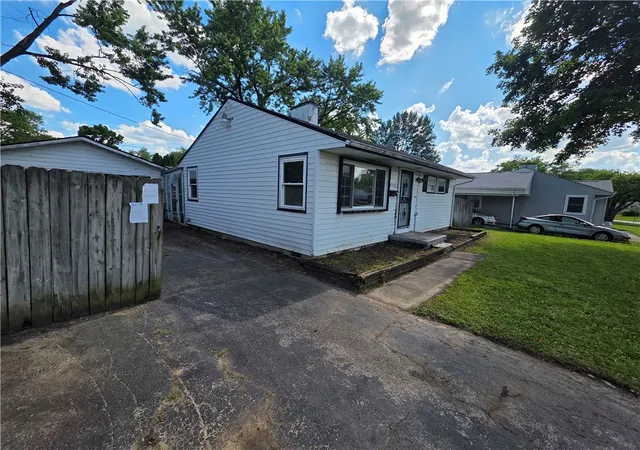 Homes for sale in Dayton, OH | 3942 Beatty Dr, Dayton, OH 45416 | MLS# 962859