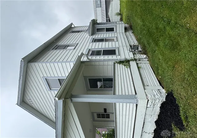Photo 2 of Single family home for sale at 1530 W Main St, Springfield, OH 45504 | MLS# 962864 | Listing updated on 2026-07-12