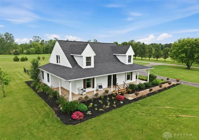 Homes for sale in West Alexandria, OH | 1429 Twin Rd, West Alexandria, OH 45381 | MLS# 962797