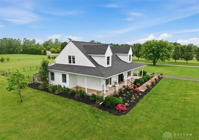 Homes for sale in West Alexandria, OH | 1429 Twin Rd, West Alexandria, OH 45381 | MLS# 962797