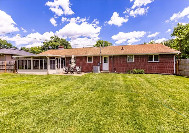 Homes for sale in Bellbrook, OH | 2097 Bonniedale Dr, Bellbrook, OH 45305 | MLS# 962701