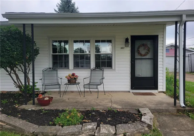 Homes for sale in New Carlisle, OH | 307 Drake Ave, New Carlisle, OH 45344 | MLS# 962886