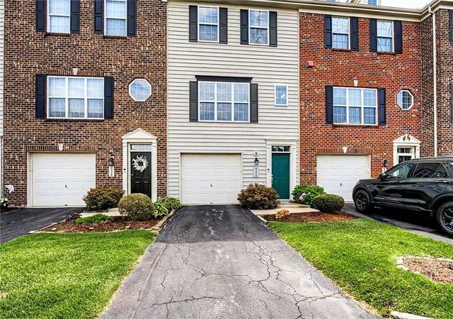 Homes for sale in Dayton, OH | 9424 Tahoe Dr, Dayton, OH 45458 | MLS# 962926