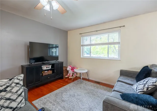 Photo 4 of Single family home for sale at 4406 Wilmington Pike, Dayton, OH 45440 | MLS# 962948 | Listing updated on 2026-08-04