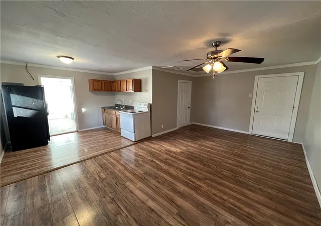 5th image of 4041 Old Riverside Dr, Dayton, OH 45405 | MLS# 962920