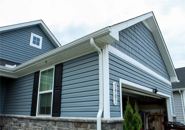 3rd image of 5901 Cresting Dr, Middletown, OH 45005 | MLS# 962847