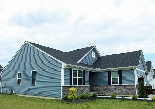 4th image of 5901 Cresting Dr, Middletown, OH 45005 | MLS# 962847
