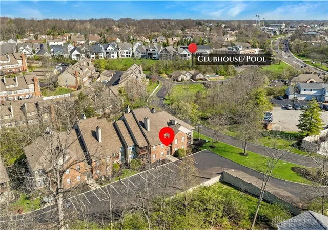 2nd image of 10555 Montgomery Rd, Sycamore Twp, OH 45242