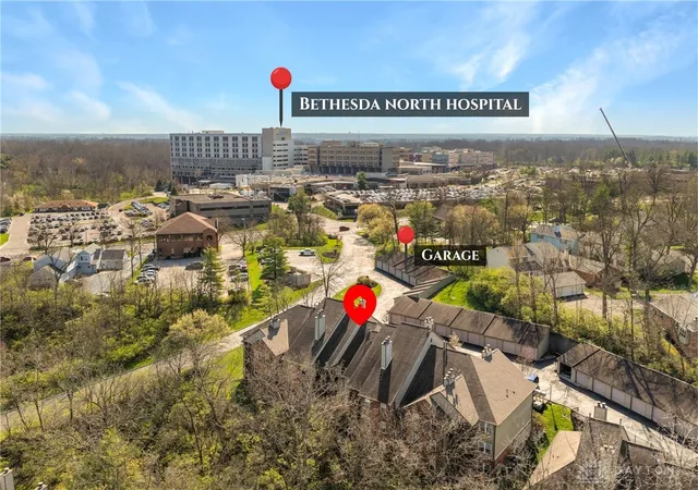 Homes for sale in Sycamore Twp, OH | 10555 Montgomery Rd #5, Sycamore Twp, OH 45242 | MLS# 963010