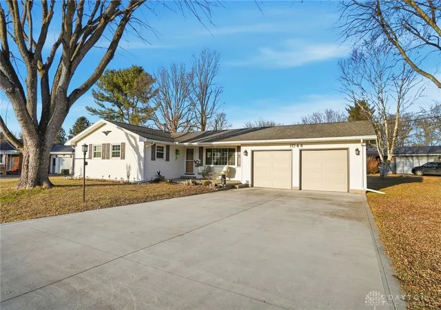 Homes for sale in Xenia, OH | 1044 Whitestone Rd, Xenia, OH 45385 | MLS# 962995
