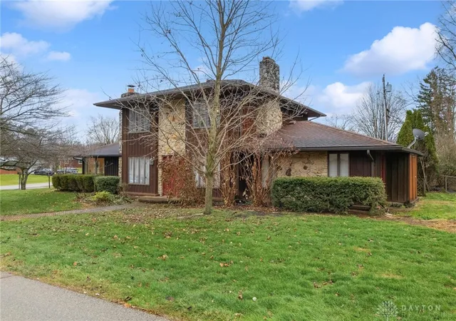 Homes for sale in Xenia, OH | 129 Outerview Dr, Xenia, OH 45385 | MLS# 962999