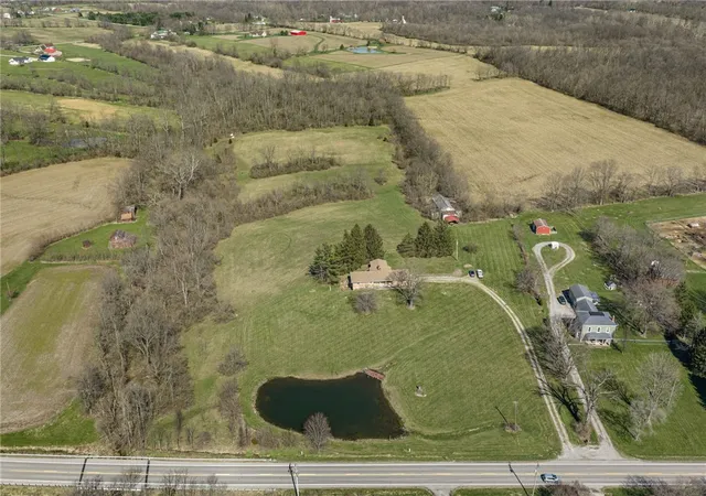 Homes for sale in Xenia Twp, OH | 1590 S Us 68 Rte, Xenia Twp, OH 45385 | MLS# 963039