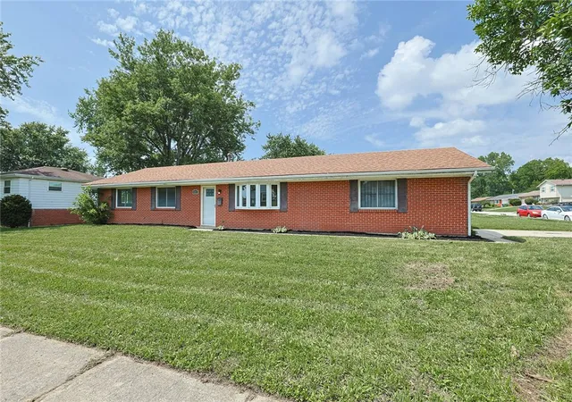 Photo 2 of Single family home for sale at 4505 College View Dr, Dayton, OH 45417 | MLS# 962804 | Listing updated on 2026-06-30