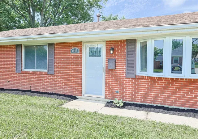 Photo 3 of Single family home for sale at 4505 College View Dr, Dayton, OH 45417 | MLS# 962804 | Listing updated on 2026-06-30
