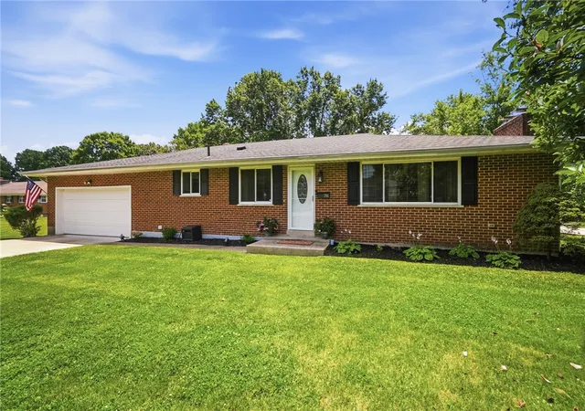 1st image of 205 Parker Dr, Springboro, OH 45066 | MLS# 963009