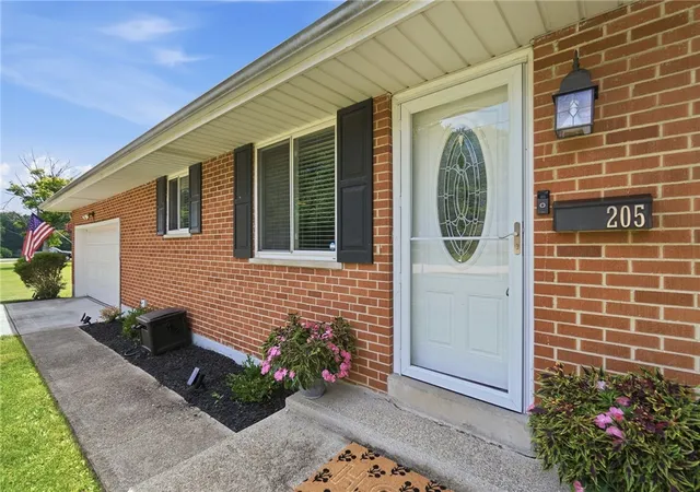 4th image of 205 Parker Dr, Springboro, OH 45066 | MLS# 963009
