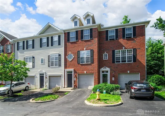 Homes for sale in Beavercreek, OH | 4300 Straight Arrow Rd, Beavercreek, OH 45430 | MLS# 962644