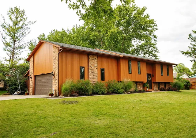 Homes for sale in Sidney, OH | 3008 Jonathan Dr, Sidney, OH 45365 | MLS# 963040
