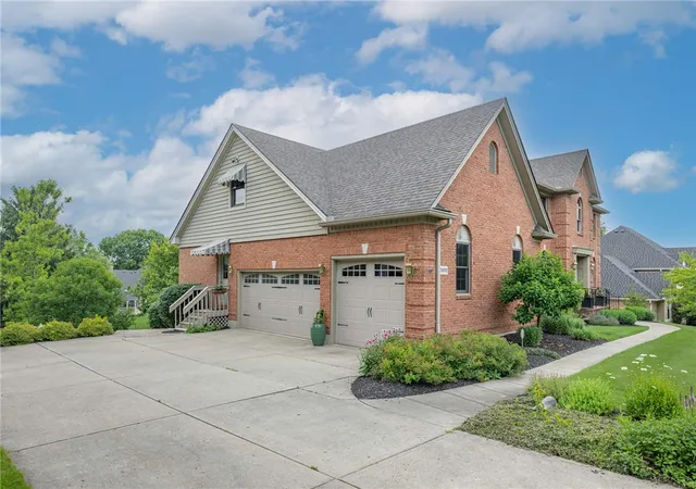 2nd image of 2892 Stone Mill Ct, Beavercreek, OH 45434 | MLS# 962942