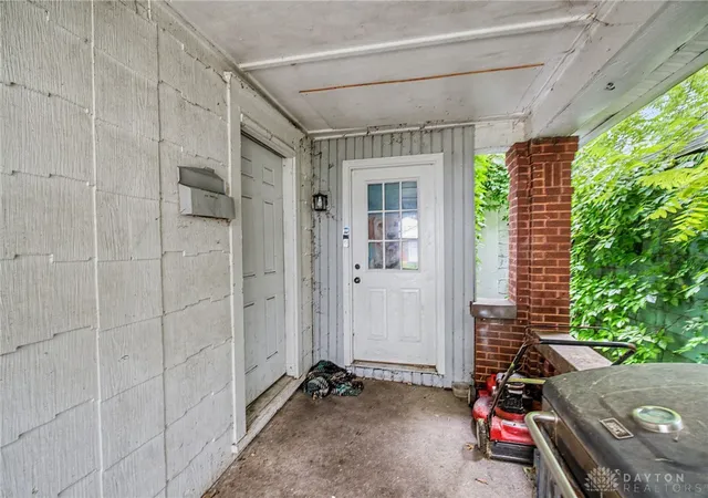Photo 3 of Single family home for sale at 533 Parrot St, Dayton, OH 45410 | MLS# 962451 | Listing updated on 2026-06-30