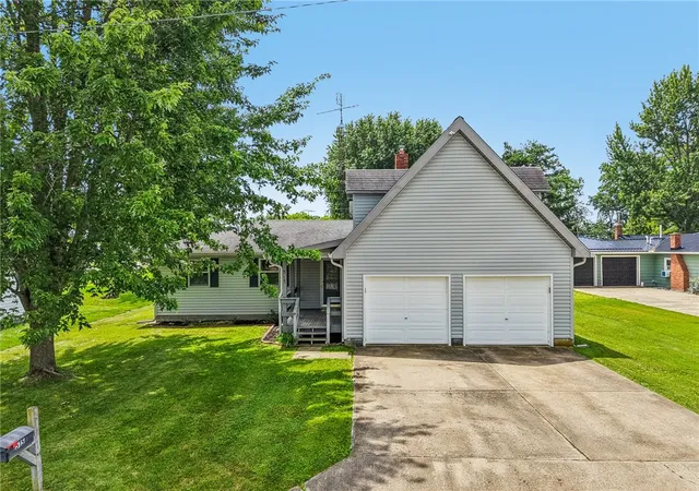 2nd image of 515 W Lake, Lakeview, OH 43331 | MLS# 962012