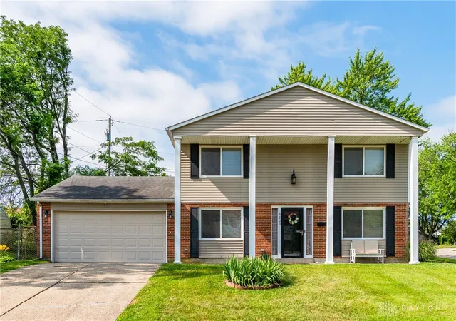 Photo 1 of Single family home for sale at 6520 Larcomb Dr, Dayton, OH 45424 | MLS# 963114 | Listing updated on 2026-07-16