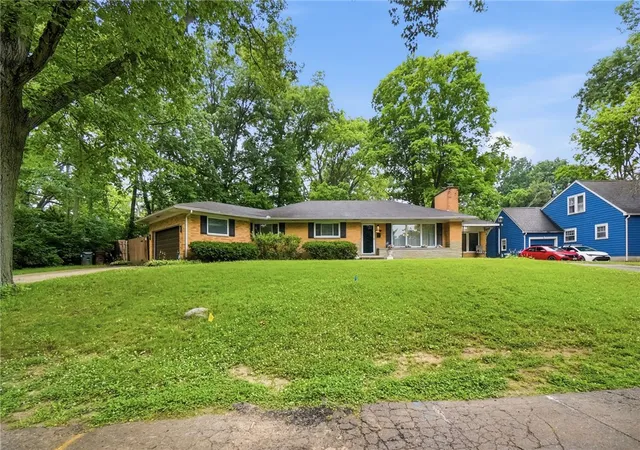 2nd image of 92 Winnet Dr, Dayton, OH 45415 | MLS# 962963