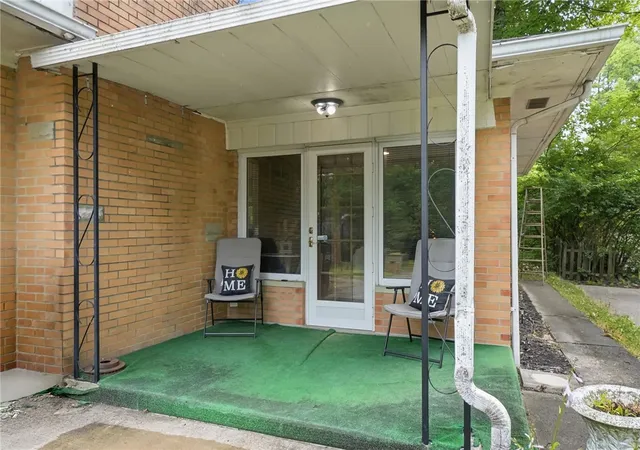 3rd image of 92 Winnet Dr, Dayton, OH 45415 | MLS# 962963