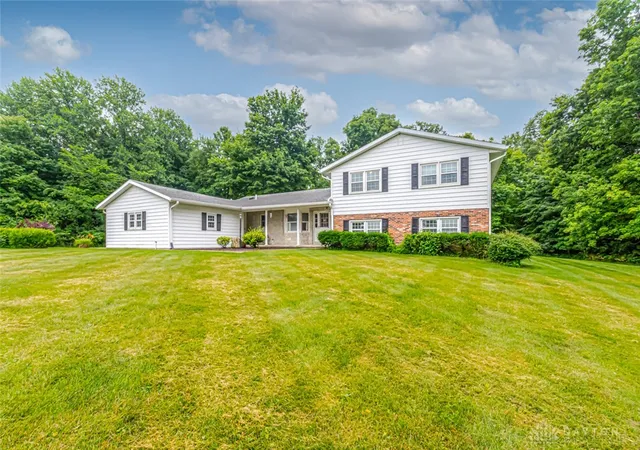 Homes for sale in Eaton, OH | 2274 Mann Rd, Eaton, OH 45320 | MLS# 962932