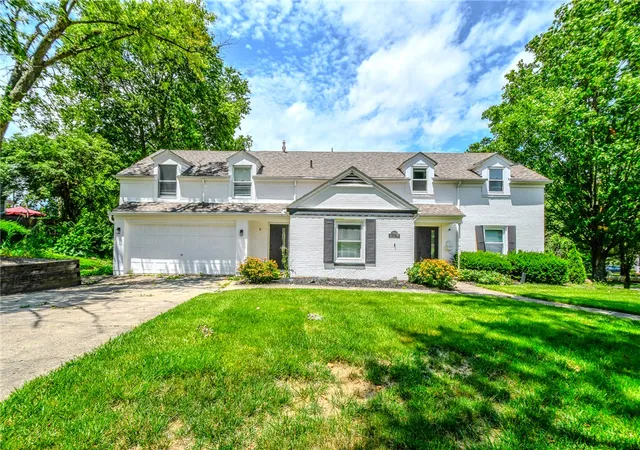 Homes for sale in Oakwood, OH | 305 Northview Rd, Oakwood, OH 45419 | MLS# 963006
