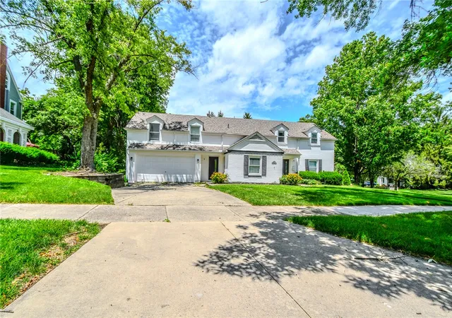 Homes for sale in Oakwood, OH | 305 Northview Rd, Oakwood, OH 45419 | MLS# 963006